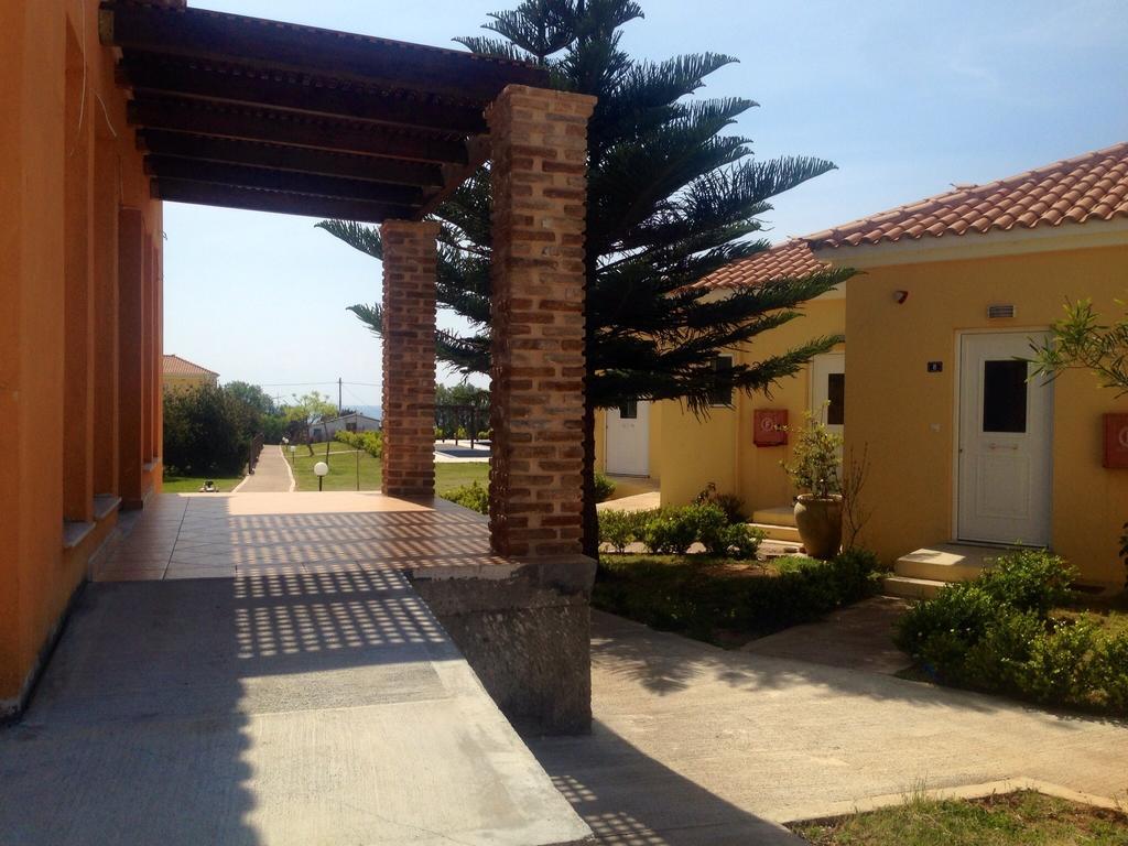 Boutique Hotel Ileas Village Arkoudi Habitación foto